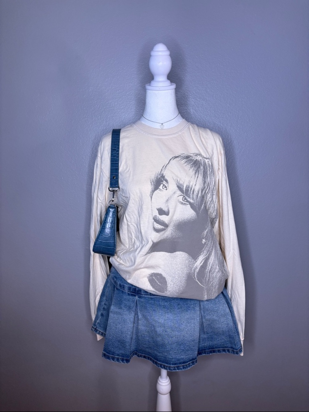 Sabrina Carpenter Long Sleeve Shirt ‼️LISTING IS FOR LONG SLEEVE ONLY‼️
